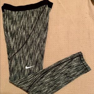 Nike Pro Hyperwarm Leggings